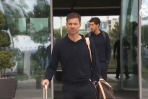 据《世体》报道，皇家马德里队已启程飞往阿拉木图，本次航程预计为9小时。