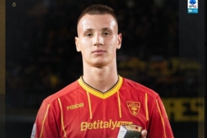 卡马达：打入意甲首球并助球队获胜，我愿将此球献给弗洛伦齐。