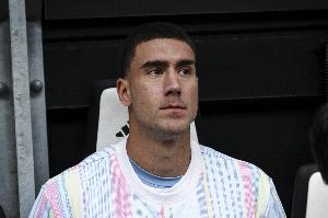 名宿指出，奥蓬达并非正印中锋，而弗拉霍维奇出任单箭头时，尤文的进攻竞争力会更强。