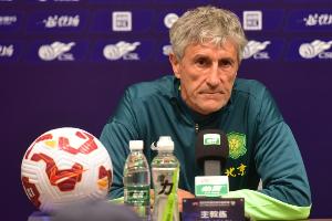 媒体人：塞蒂恩有东西但没什么担当 我仍然认为他下课太晚了