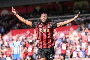 塞梅尼奥近7轮贡献6球3助，表现亮眼吸引曼联、利物浦及热刺关注，其转会费或高达7500万镑。