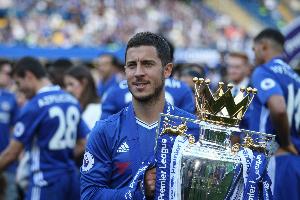 切尔西慈善传奇赛对阵利物浦，阿扎尔入选名单，据《太阳报》报道。