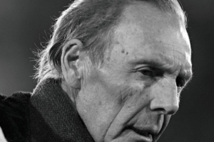 博卡青年主教练安赫尔-鲁索去世，皇家马德里俱乐部官方发表悼念声明。