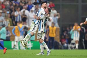 麦卡利斯特：无论是西法还是巴阿，都有能力赢得世界杯，马斯坦托诺的个性非常鲜明。