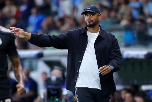 萨默尔盛赞孔帕尼沉着冷静如六十岁老将，并相信维尔茨定能调整好状态。