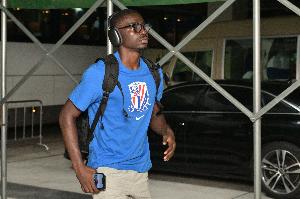 记者：鉴于世预赛的波折与长途劳顿，阿苏埃的身体状况令人担忧。