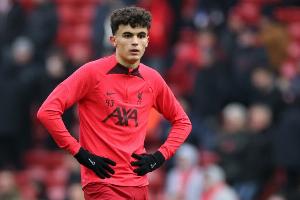 利物浦跟队记者透露，俱乐部在对待巴伊切蒂奇的问题上十分谨慎，预计会先安排他在U21梯队进行比赛以找回状态。