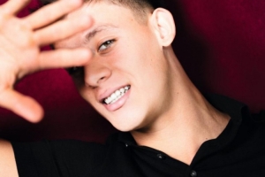 居莱尔：我无条件信任阿隆索的计划，若他指定我出任门将，我会立刻去准备手套。