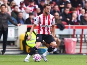 本-福斯特：英格兰队应征召乔丹-亨德森参加世界杯，他具备领袖气质。