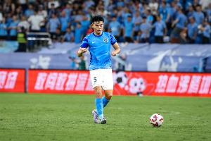 胡睿宝表示，陈涛上任后训练强度有所提升，在如此炎热的天气下，训练比拼的其实就是意志力。