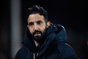 阿莫林解析双红会：开局前15分钟需主导比赛节奏，全力拼搏展现自身风格。