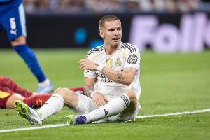 18岁马斯坦托诺虽11战8坐稳主力席位，但10场仅1球的辣眼表现与数据依旧不佳。