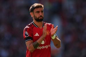 B费：我们当满怀自信，乃至带点傲气，但也要对每一名对手怀有敬意。