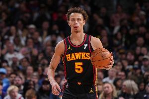 选秀专家评价：丹尼尔斯4年1亿合同物有所值，在无法获得顶薪的情况下，这笔报价很难拒绝。