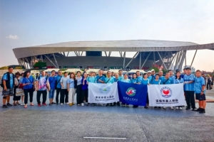 深圳新鹏城联合肇庆市聋人协会 共启中超公益观赛之旅