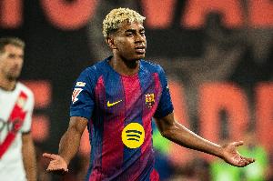 亚马尔与卡雷拉斯迎来第四次对决，世体：此前双方互有胜负