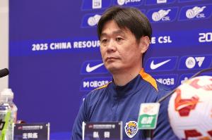 李霄鹏赛前强调：球队将专注于自身，全力以赴，并直言国安是强大的对手。