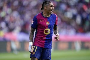 世体：拉菲尼亚将现场观战国家德比，预计11月休赛期后回归赛场。