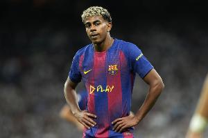 索格：伯纳乌的氛围或许对亚马尔有所影响，他正在学习如何应对。