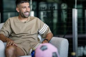 巴西连线告别阿尔巴：与史上最佳球员梅西并肩作战是无上荣幸