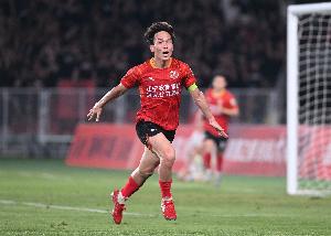 直播吧专访邦本宜裕：荣膙铁人队长之职，球员基本功至关重要