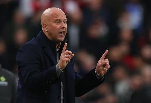 斯洛特：此前比赛我们运气欠佳，效力利物浦本就面临压力。