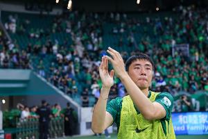 国安俱乐部官方发布消息，李磊被诊断为右大腿后侧股二头肌下端肌肉拉伤，他将因此缺席大约4周的比赛。