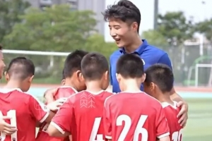 学业与足球并行不悖！苏超金靴高驰现正于昆明理工大学就读。