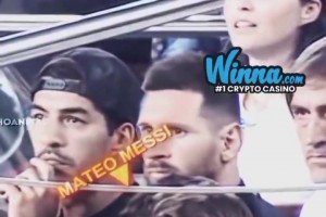 苏亚雷斯和梅西不敢相信他的儿子庆祝C罗进球