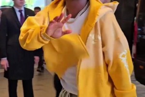 皇马三人组回归！维尼修斯、米利唐、罗德里戈与巴西队会合