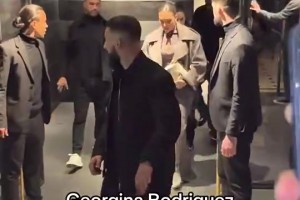 震惊所有人！C罗当年这记点球主罚时竟让球漂浮起来