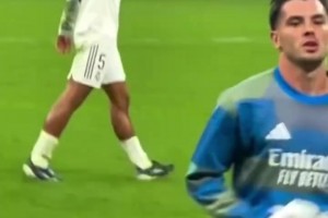 这是在回应谁？国家德比赛后贝林厄姆再次做出不雅动作！